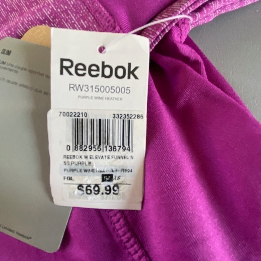 𝅺Reebok Elevate funnel neck running pullover sz XS slim fit reflective NWT - Picture 9 of 9